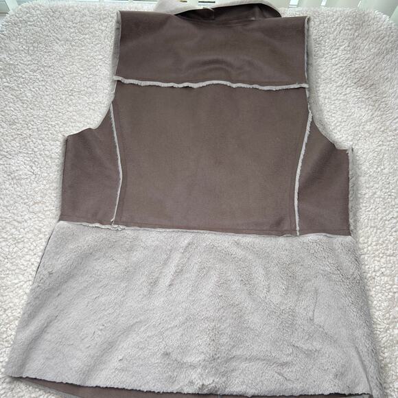 Chico's Faux Suede Brown Beige Patchwork Vest Size 2 - Picture 8 of 11